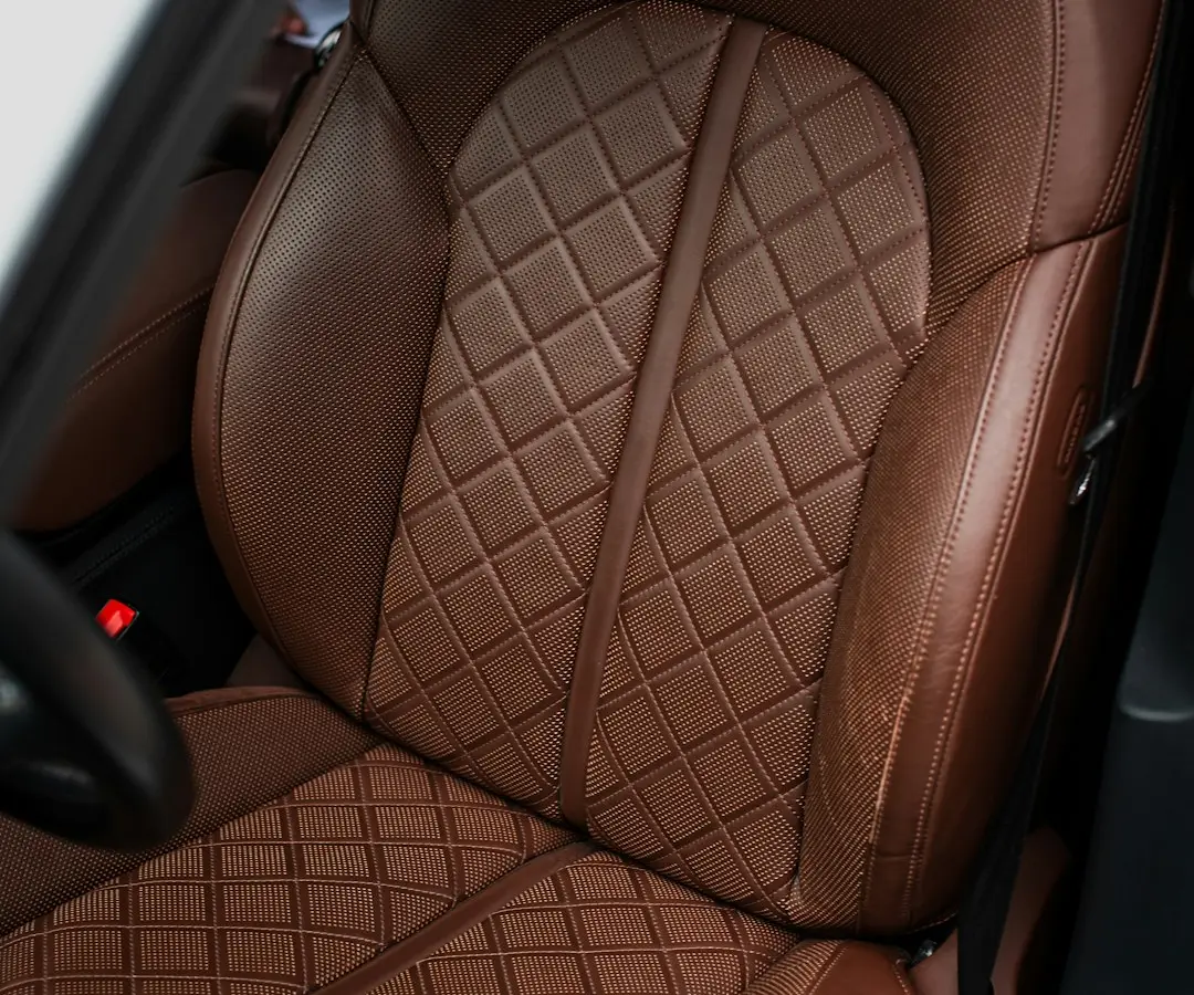 Interiores de Auto Personalizados